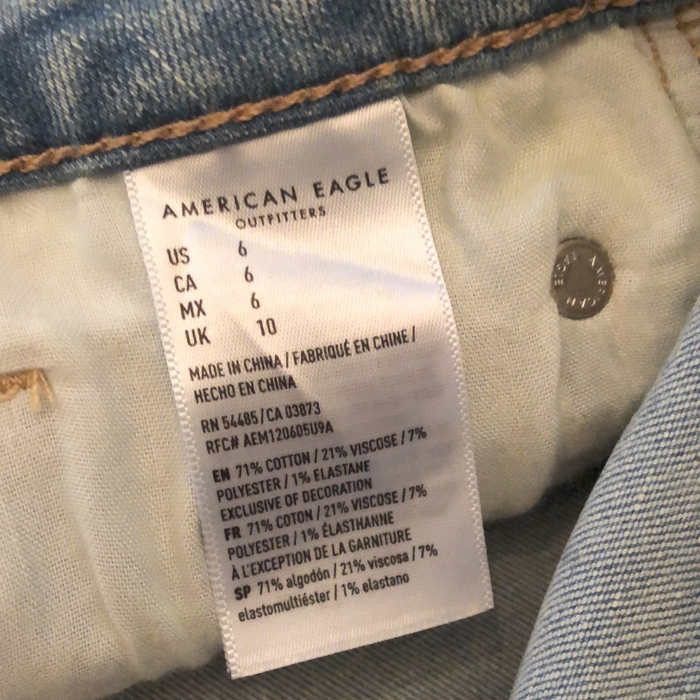 American Eagle Next Level Stretch Shortie Shorts in Blue Size 6 - Picture 12 of 17